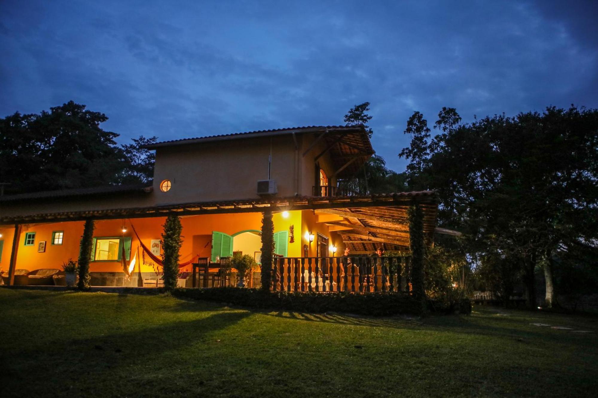 Guest House Fazenda Do Frances & Culinaria Francesa Кашуэйрас-ди-Макаку Экстерьер фото